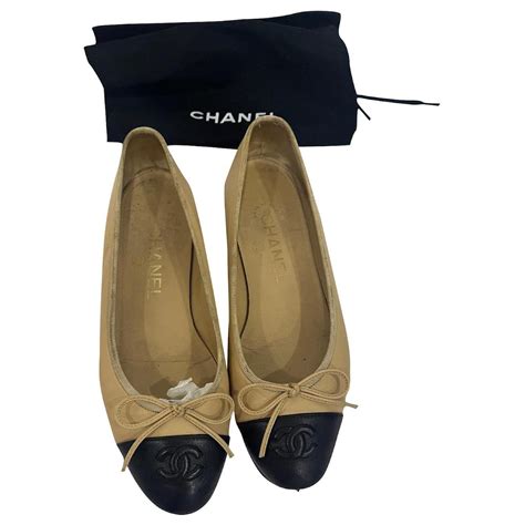 ballerines chanel bicolore|Chanel ballet flats beige.